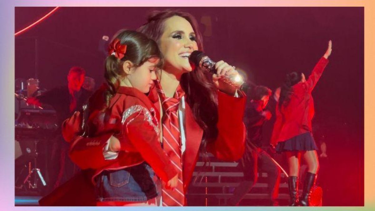 Dulce María junto a su hija María Paula.