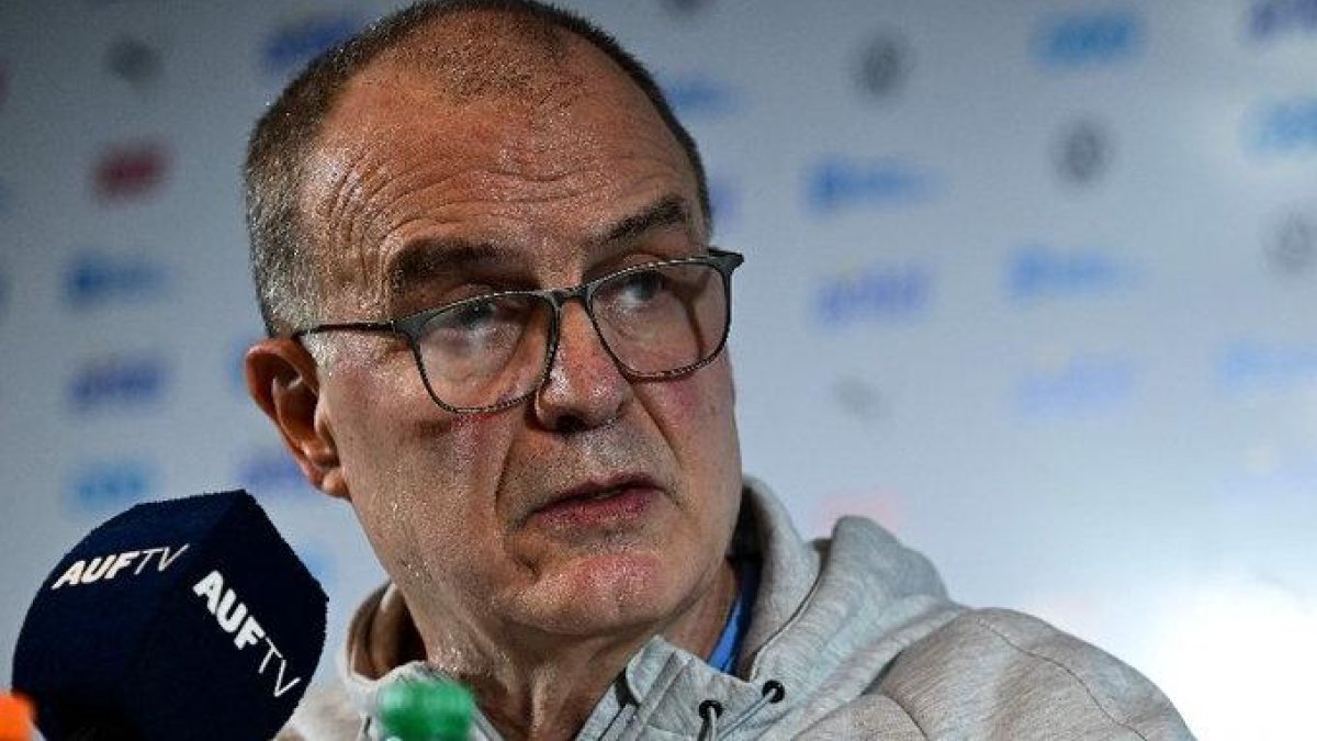 Bielsa tendrá su estreno oficial con la celeste. Ya dirigió dos amistosos ante Nicaragua y Cuba.