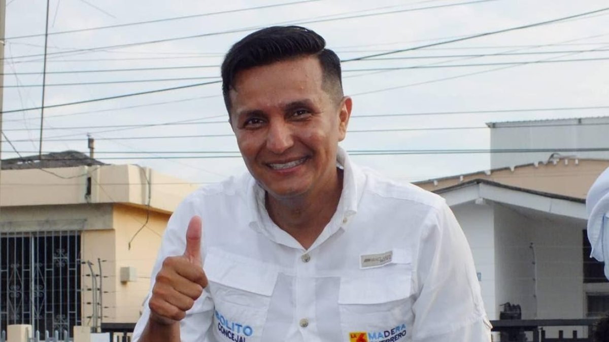 Vera fue electo concejal del Municipio de Durán por el Partido Social Cristiano.