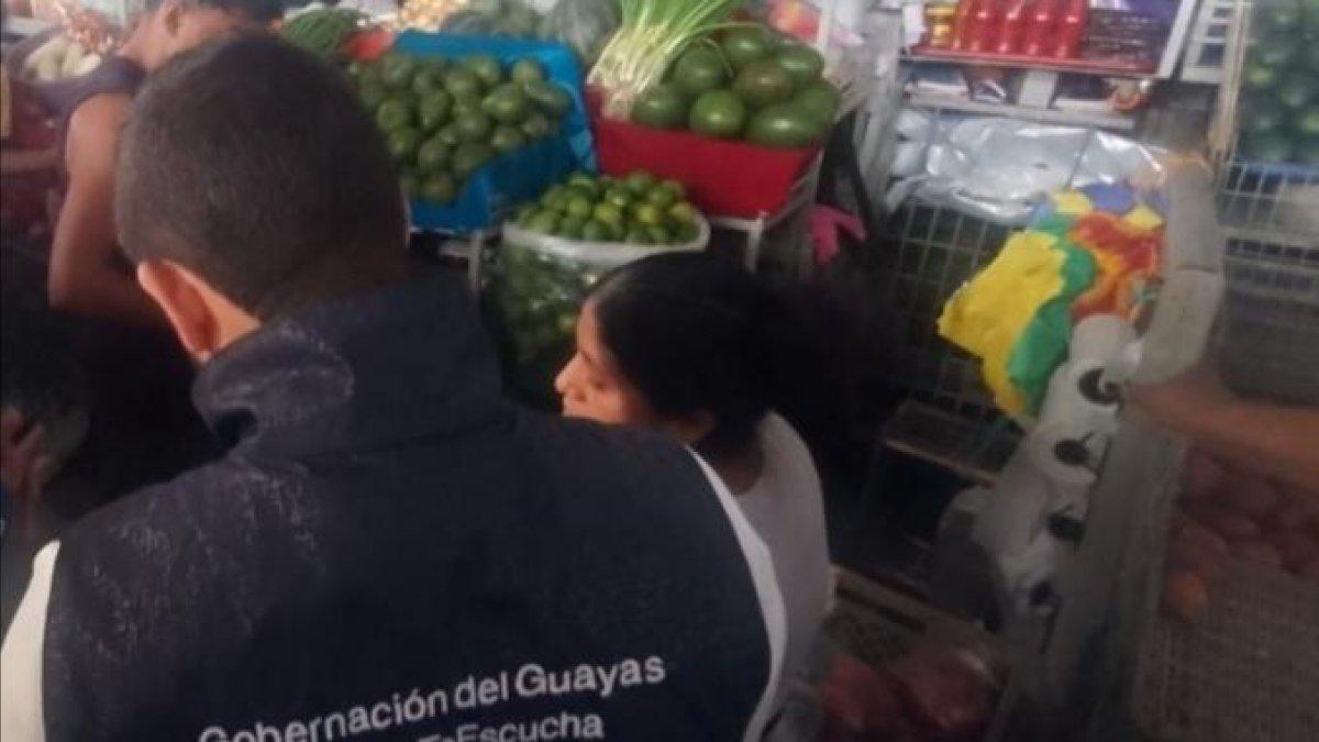 Mercado.- En Sauces IX se realizó un operativo hoy, jueves 21 de septiembre de 2023.