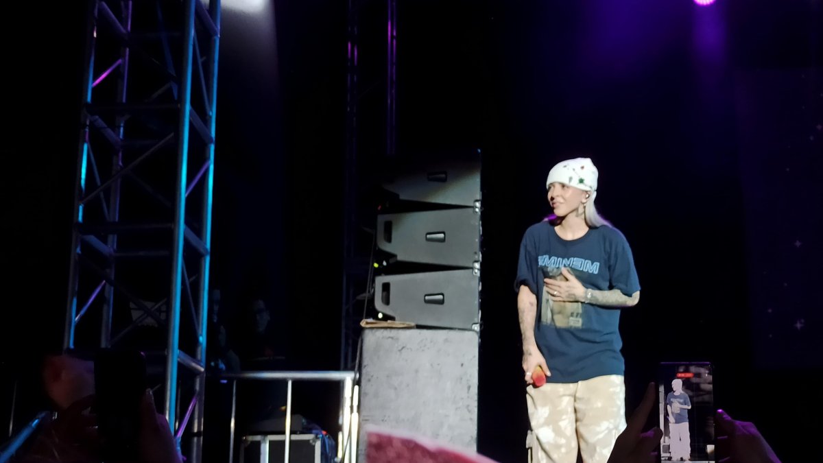 Young Miko durante su concierto en Guayaquil.