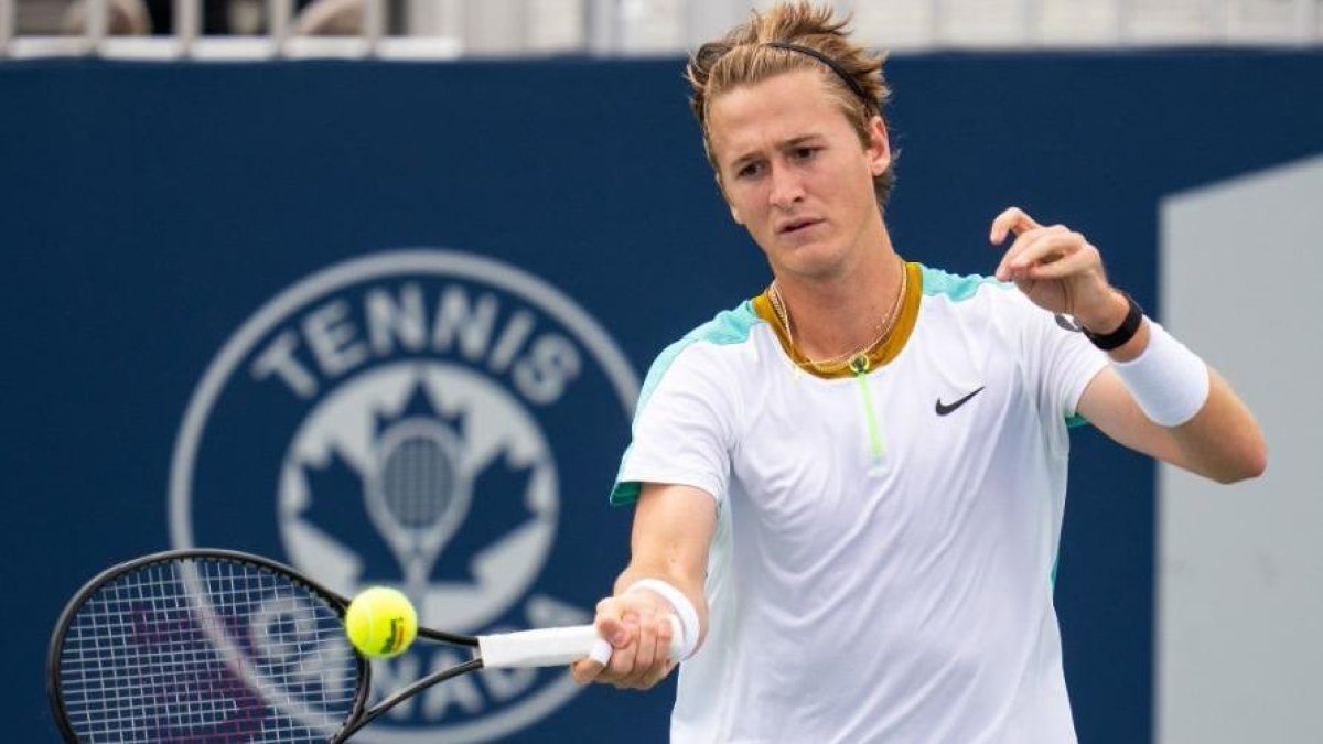 Sebastián Korda doblegó 6-1 y 6-2 a Martín Etcheverry.