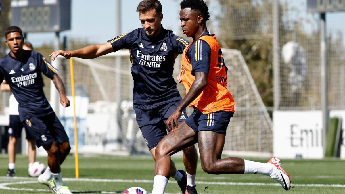 Vinícius, durante la práctica madridista del lunes 25 de septiembre.