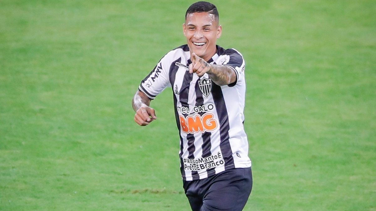Arana fue convocado tras lesión de Caio Henrique.