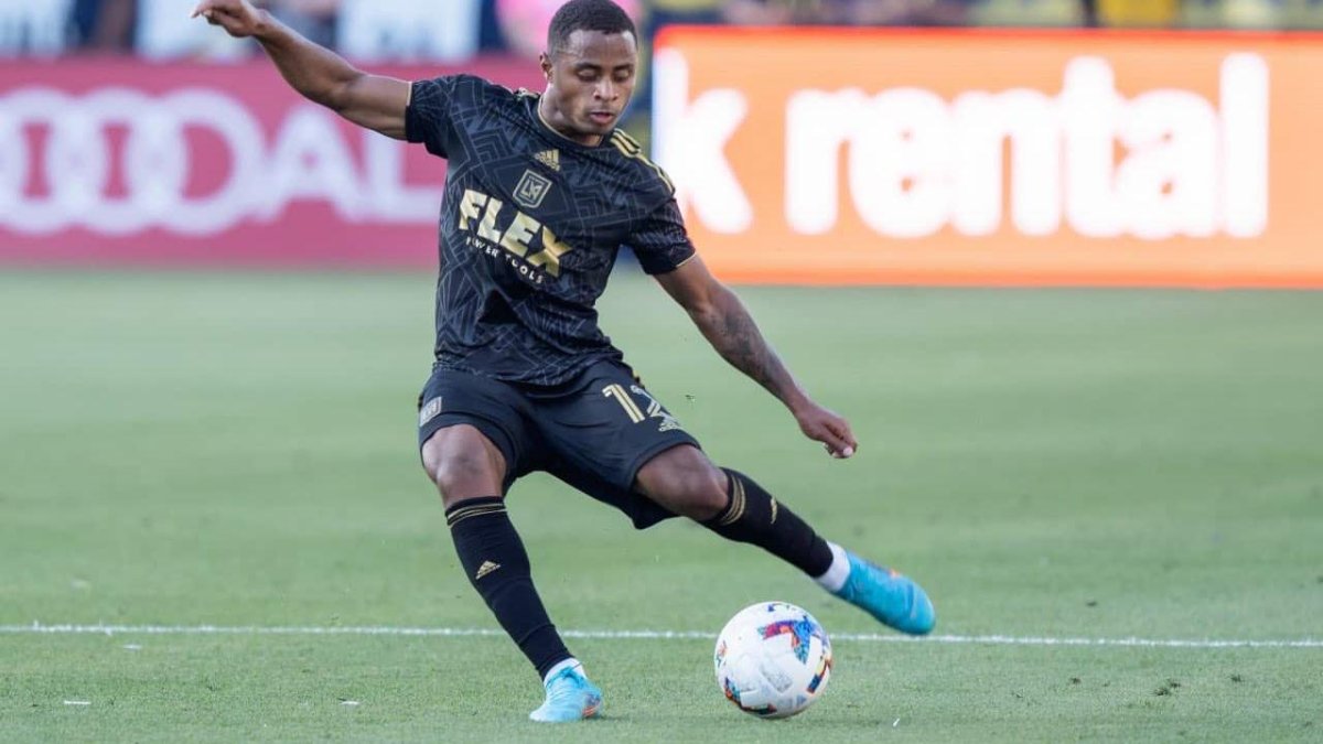 Diego Palacios dio una asistencia en la goleada.