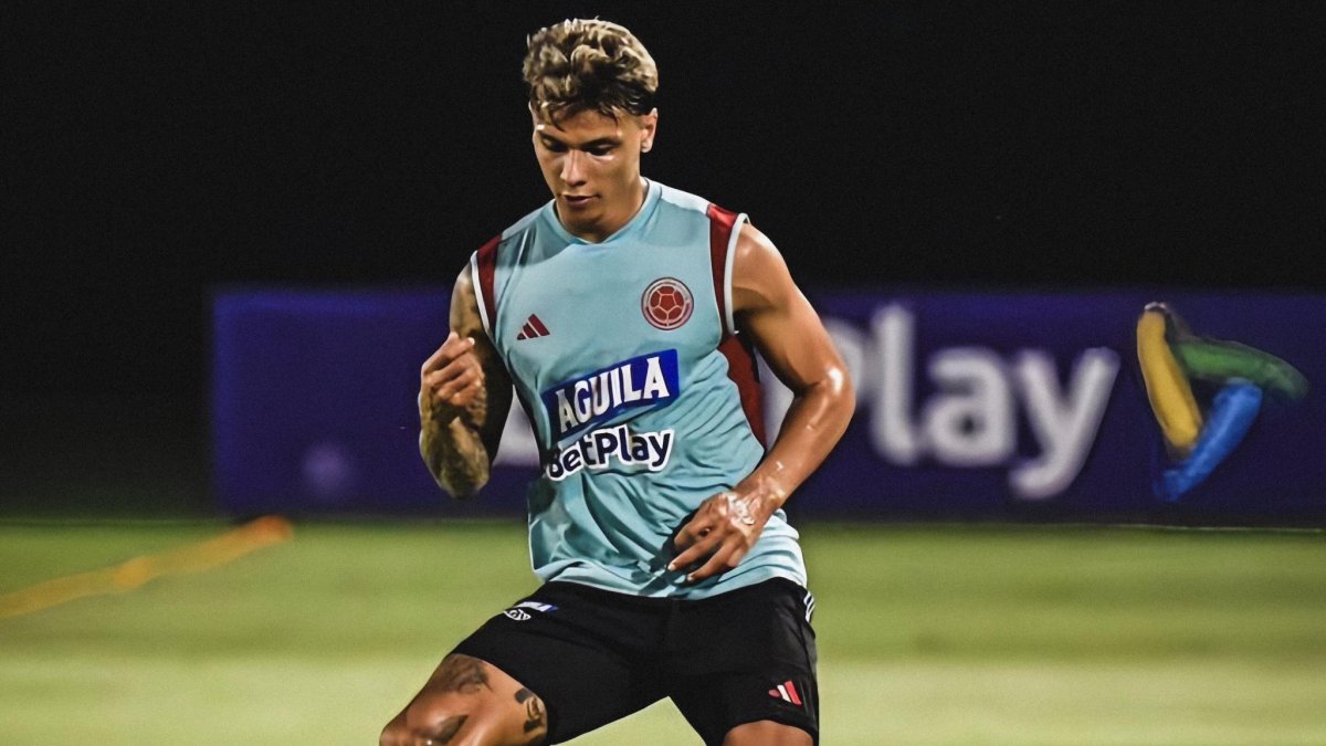 El mediocampista tuvo minutos en el empate ante Uruguay.