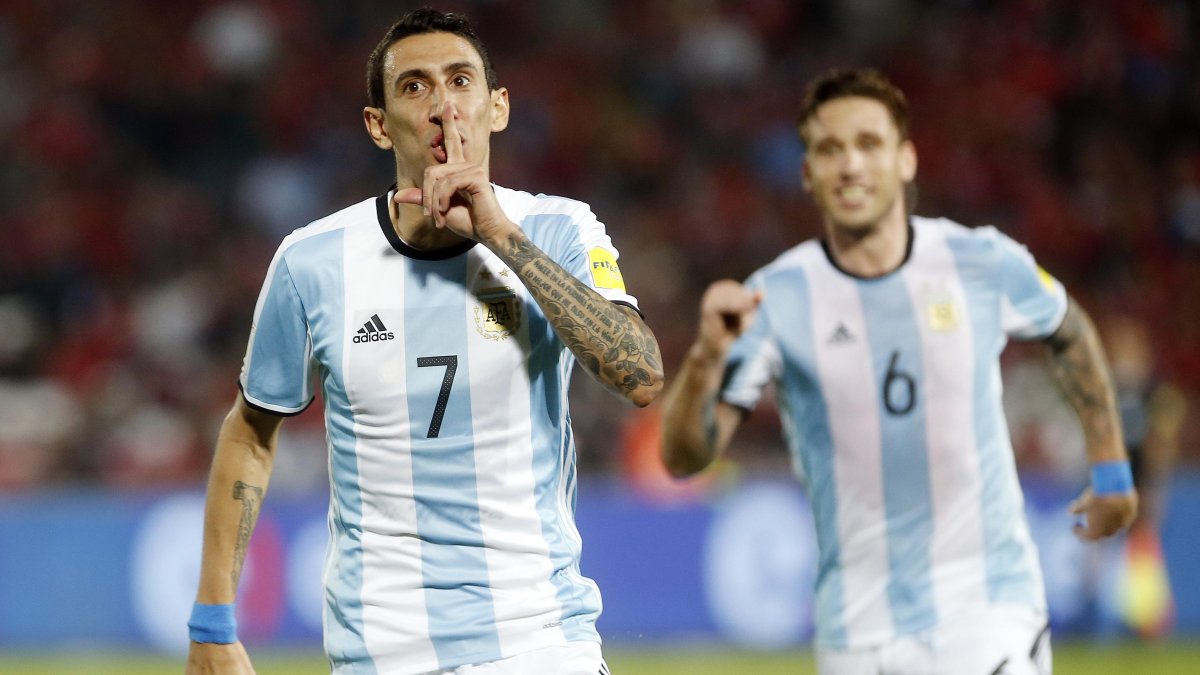 Con su país Di María ha participado de los títulos: Copa América 2021, la Finalissima 2022 y el Mundial de Qatar 2022.