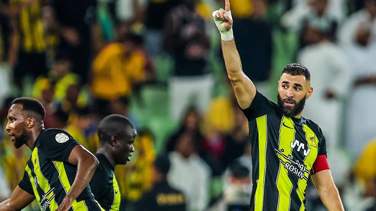 Los goles del astro francés llegaron al minuto 34, 67 y 69.