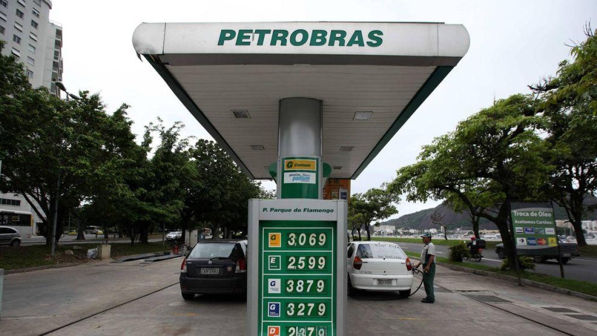 Gasolinera.- Una estación de empresa Petrobras.