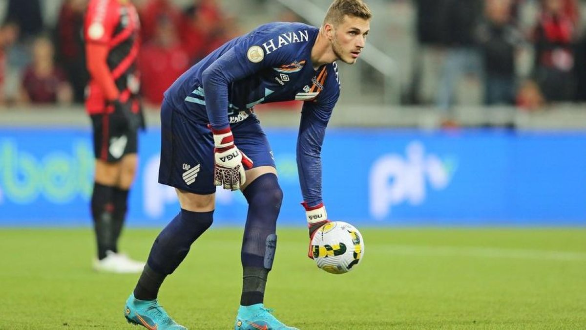 Bento, portero de 24 años del Atheltico Paranaense