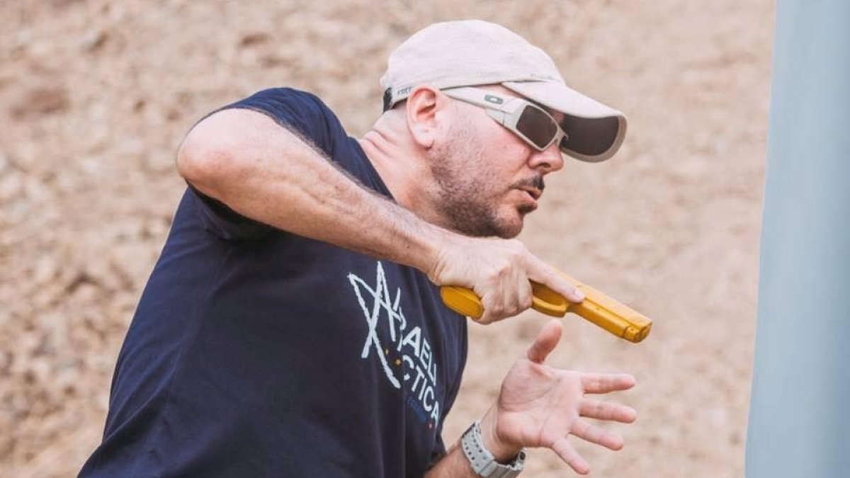 Loffredo Rendón reemplaza a Luis Lara en el Ministerio de Defensa del gobierno de Noboa.