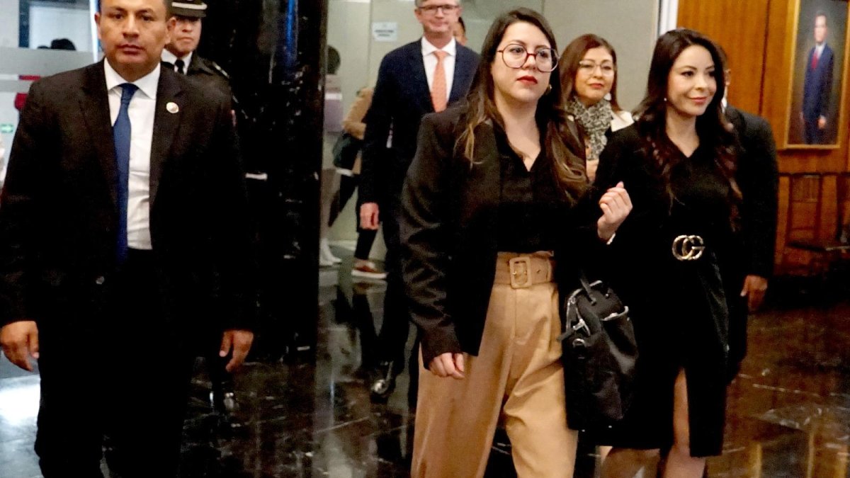 La ministra Andrea Arrobo lidera la lista de denunciados por el Gobierno Nacional.