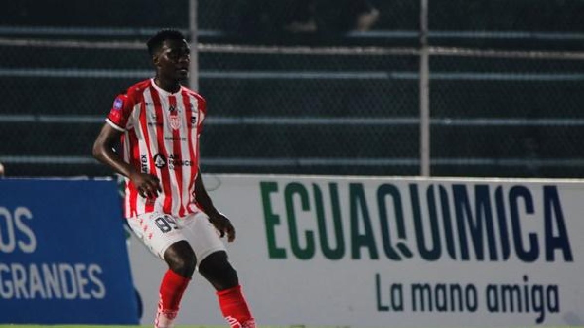 Alex Rangel, defensor de 21 años, podría llegar a Barcelona para la próxima temporada