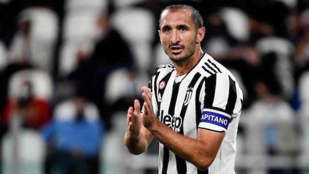 El ex Juventus se despide del futbol a sus 39 años