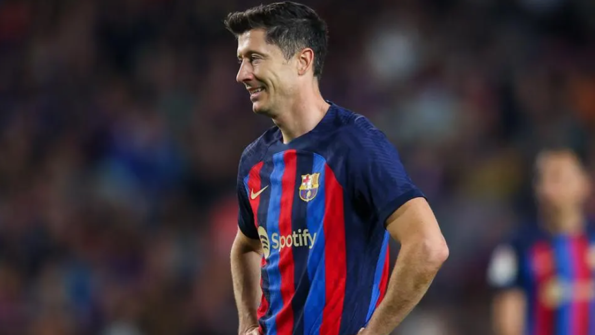 Robert Lewandowski solo anotó 1 gol en los últimos 5 encuentros de Barcelona