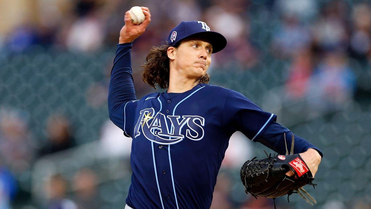 Glasnow tuvo experiencia en Piratas de Pittsburgh (2016-2018) y Tampa Bay Rays (2019-2023).