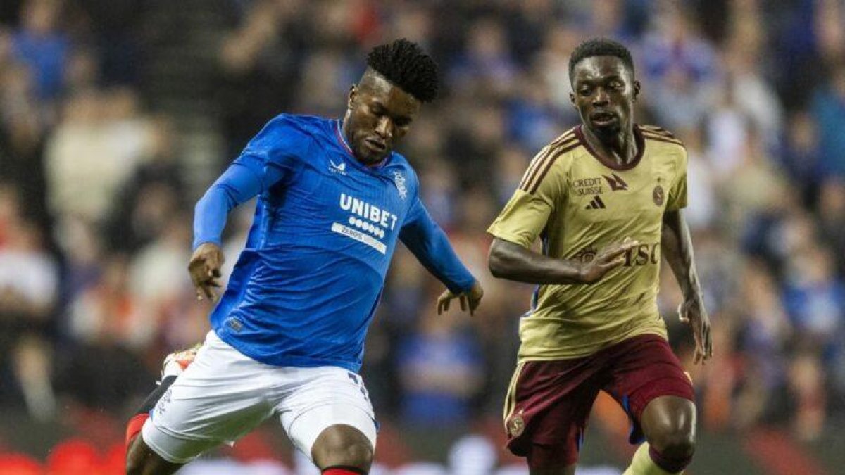 José Cifuentes, volante central del Rangers.