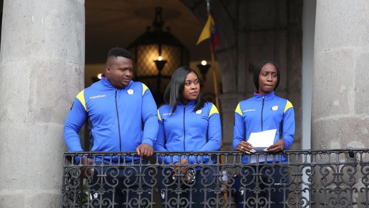 El Ministerio de Deportes en coordinación con el Gobierno del presidente del Ecuador Daniel Noboa, organizaron un almuerzo en el Palacio de Carondelet para resaltar a los deportistas élite.