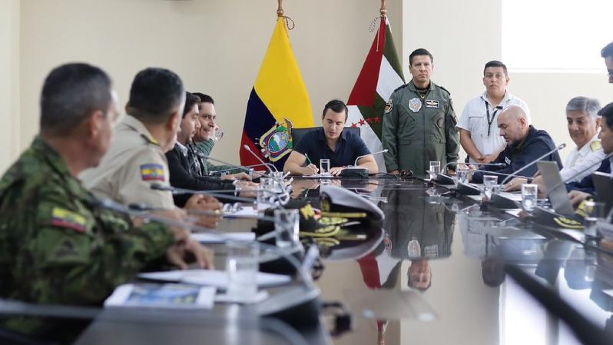 El presidente Daniel Noboa ha mantenido reuniones de seguridad en Manabí, Pichincha y Guayas en las últimas semanas.