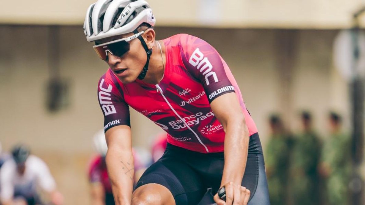 Entre 2022 y 2023, el ciclista tricolor formó parte del Team Banco Guayaquil de Ecuador. Antes ya estuvo en Caja Rural y Team Essax, ambos de España.