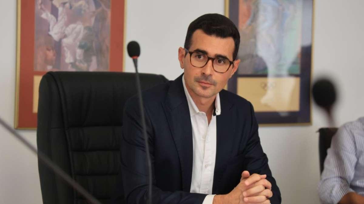 Andrés Guschmer, titular del Ministerio del Deporte aclara el tema de Barcelona