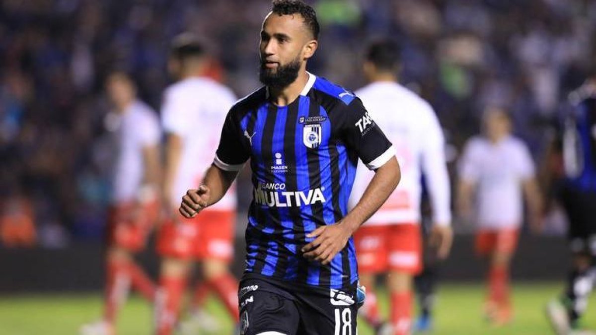 El ecuatoriano Jordan Sierra, mediocampista del Querétaro.