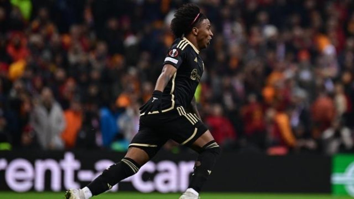 Angelo Preciado anotó para Saparta Praga en el partido de ida de la Conference League