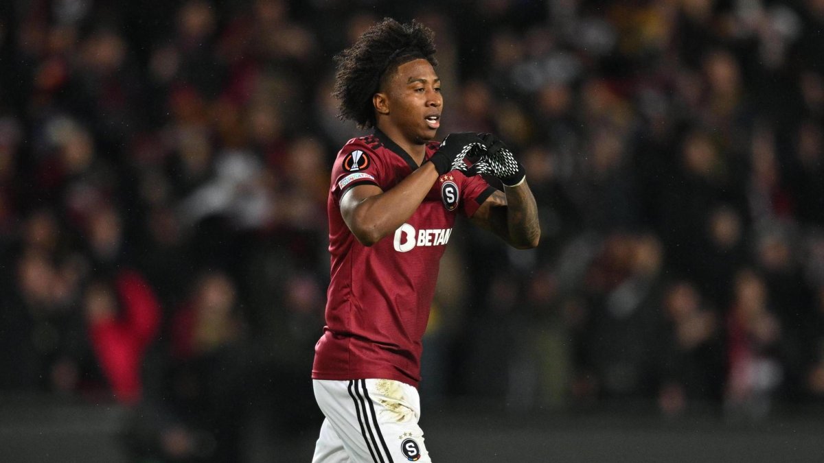 Angelo Preciado aporta con un nuevo gol en la clasificación de Sparta Praga