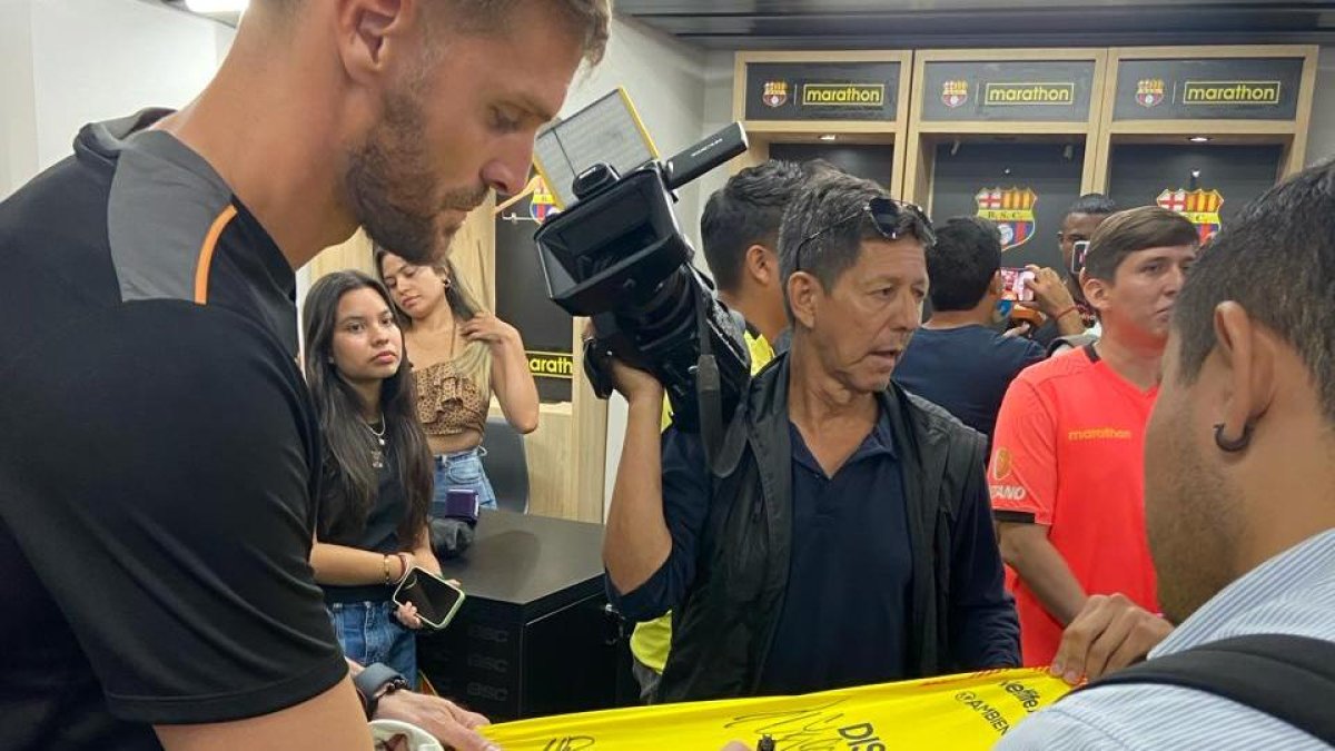 Javier Burrai estará en el arco amarillo.