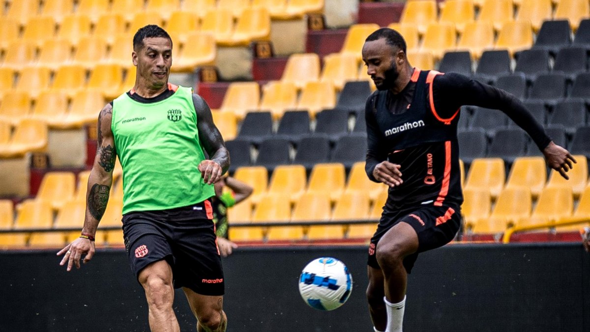 El uruguayo Jesús Trindade luchará por un puesto estelar junto al brasileño Leonai Souza.