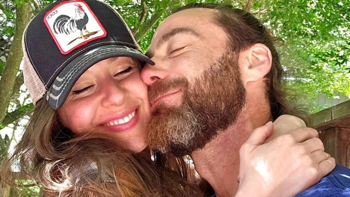 Glick y Nathalie anunciaron la noticia en sus cuentas de Instagram.