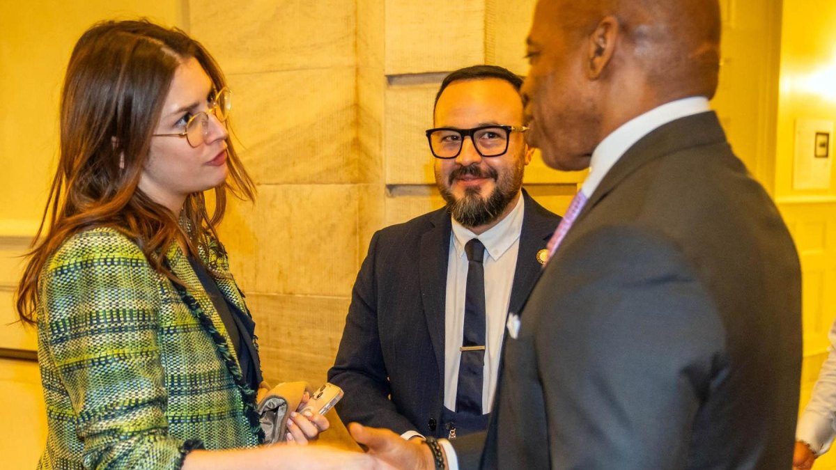 En las redes sociales de la Embajada de Ecuador en EE. UU., Peña Plaza es señalada como su máxima representate.