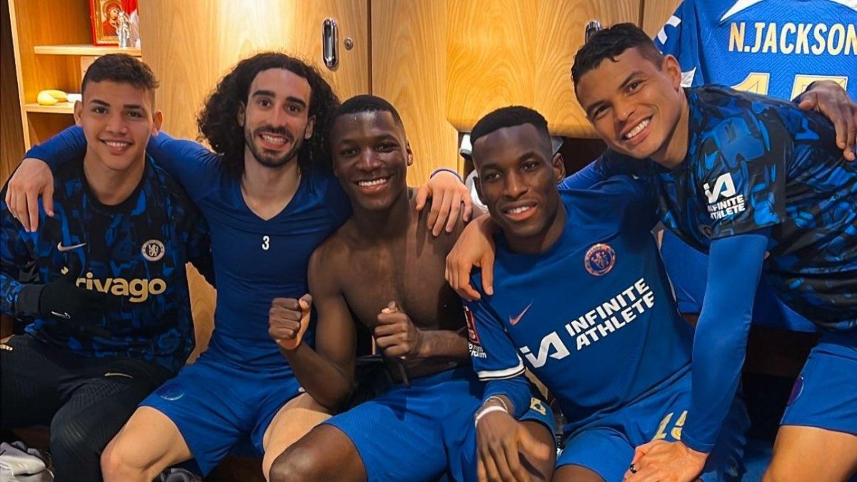 Chelsea festejó en el camerino de Stamford Bridge la clasificación de semifinales de FA Cup.