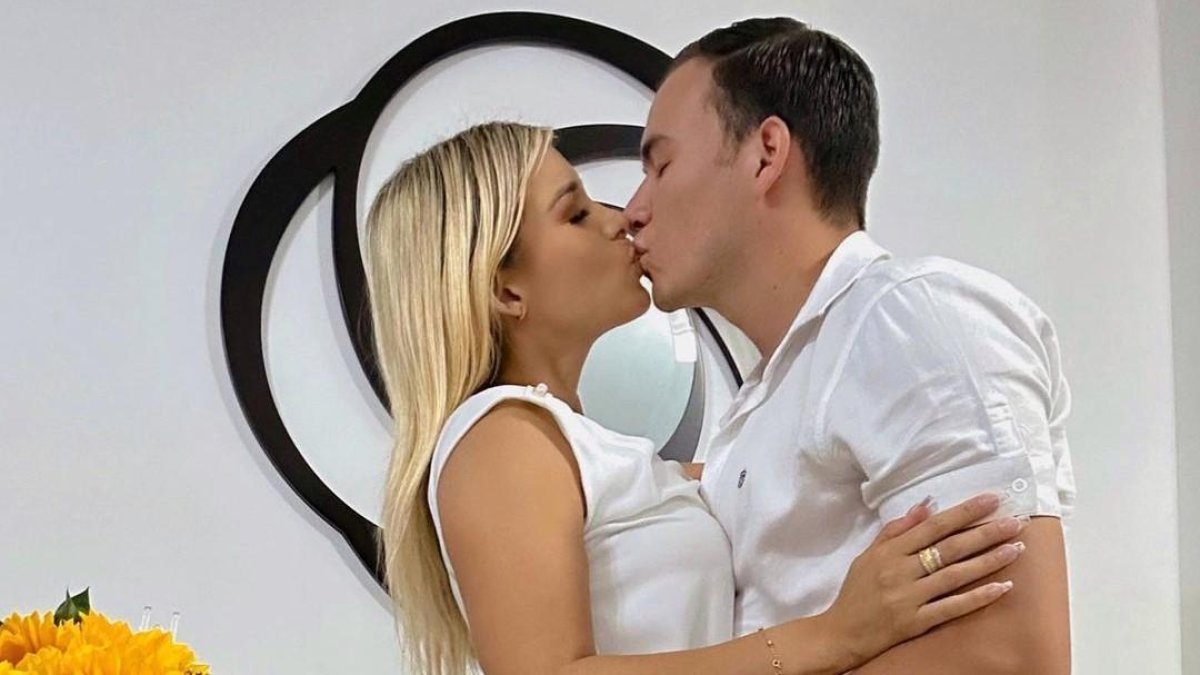 María Fernanda Pérez con Robert Vélez.