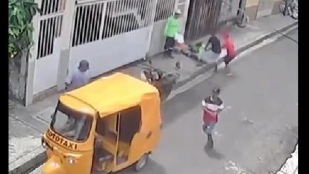 Suceso. Un asalto quedó registrado en un video que se viralizó en X.