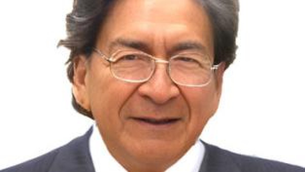 Enrique Valle Lozano fue docente fundador de la Universidad Técnica de Machala.