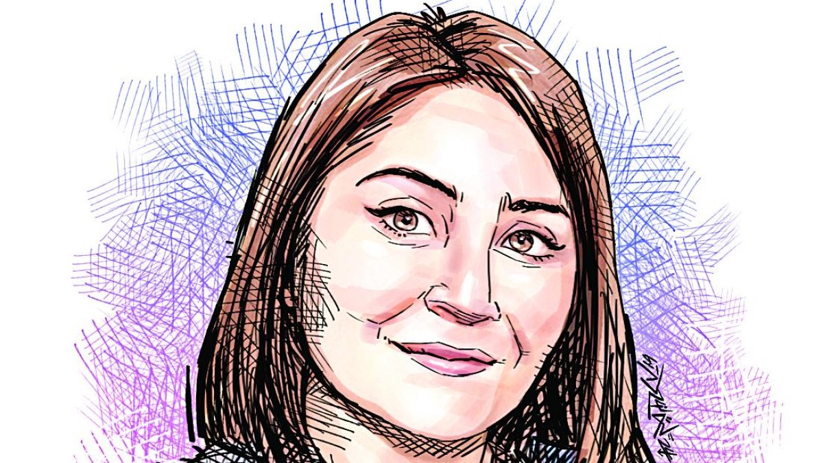 A los quince años, Lily del Pilar escribió su primera historia, pero no fue sino hasta su último año de carrera universitaria cuando logró publicar su novela Mi vida es un desastre.