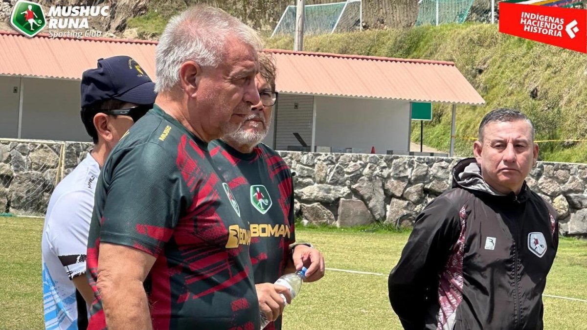 En presencia de los directivos de Mushuc Runa, el técnico Ever Hugo Almeida fue anunciado como nuevo de DT.