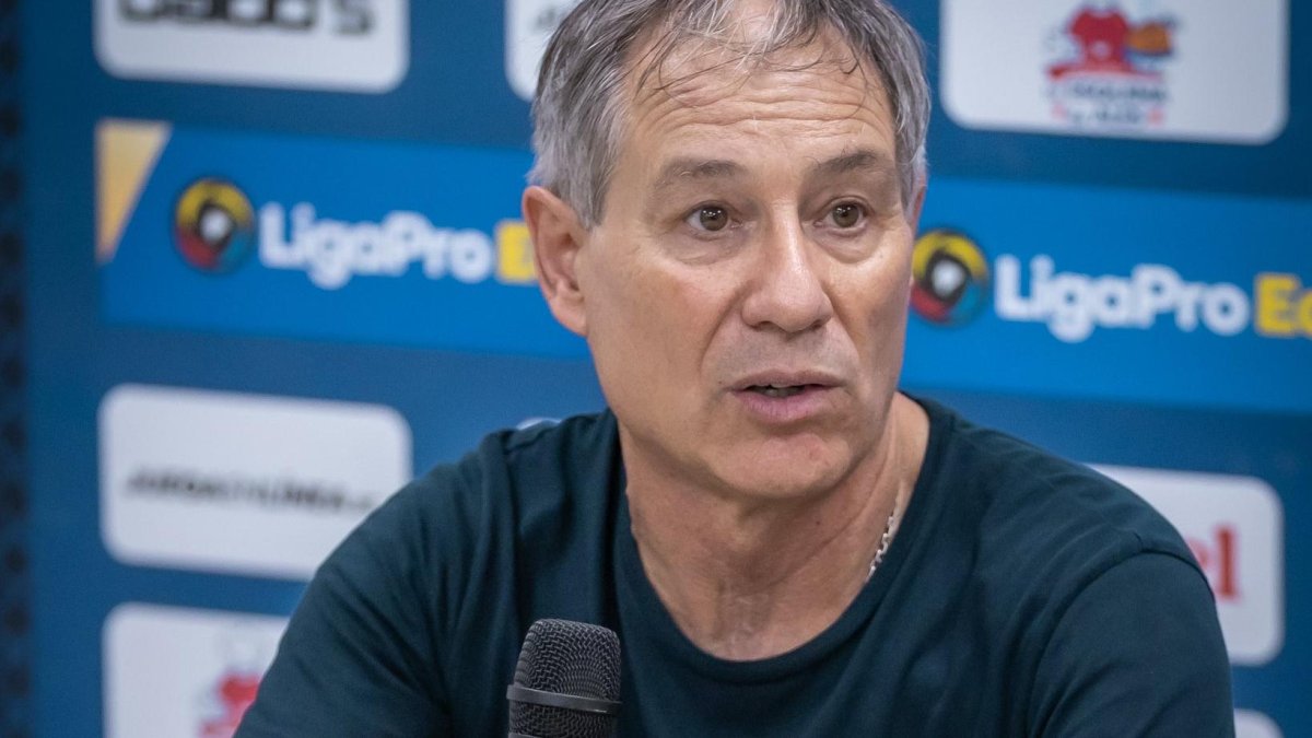 Ariel Holan encaminó un nuevo triunfo en su segunda victoria con Barcelona.