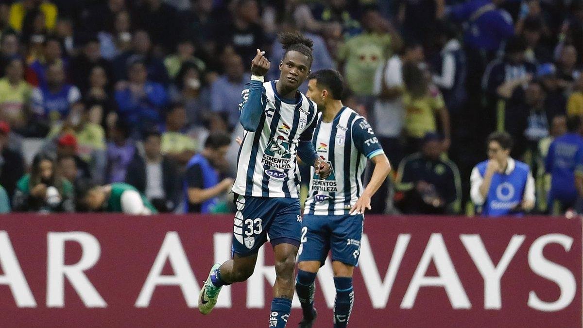 Andrés Micolta se fue en silencio a México y ahora es uno de los más destacados del Pachuca.