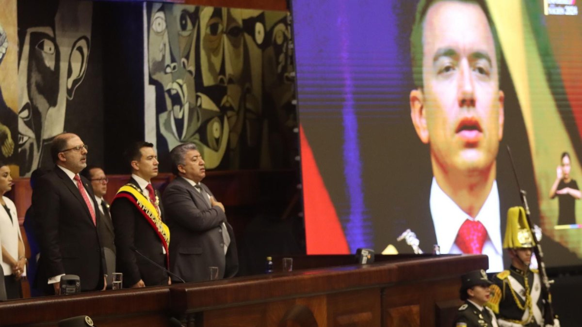 Publicidad. Sin pantallas gigantes, el informe a la nación del presidente de la República no podría existir. Toda la información cabe en un videoclip.