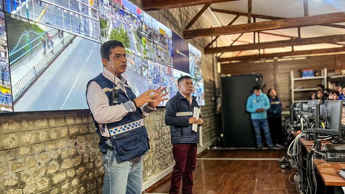 Vigilancia. Los funcionarios explicaron cómo será el programa.