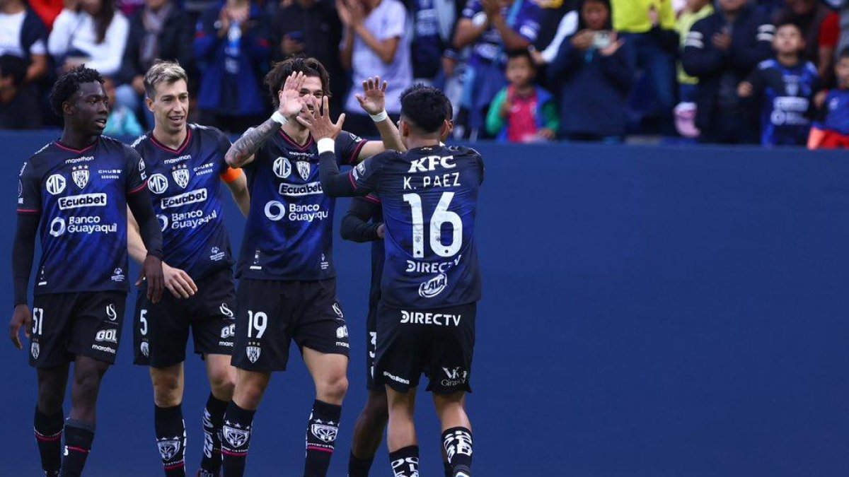 Jugadores de Independiente del Valle en una celebración de gol
