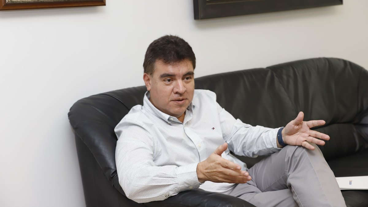 Esteban Acosta es el gerente general de Suzuki Ecuador.