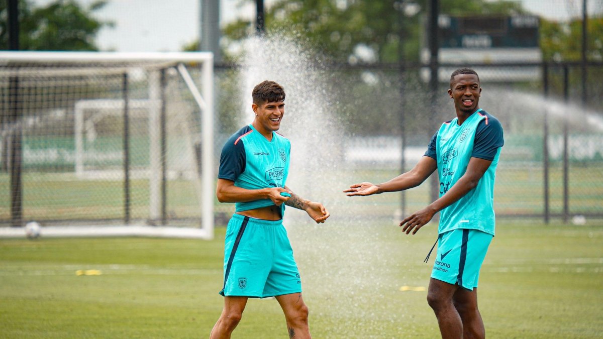 Piero Hincapié y Willian Pacho son pilares fundamentales en la defensa tricolor.