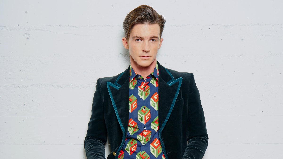 Drake Bell es conocido por su papel como Drake Parker en la serie de Nickelodeon 