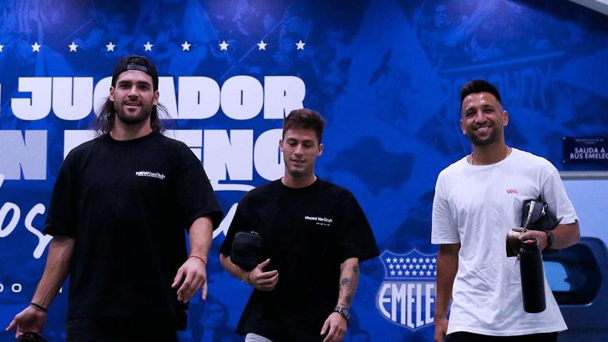 Los jugadores de Emelec han entrenado en la cancha del estadio Capwell
