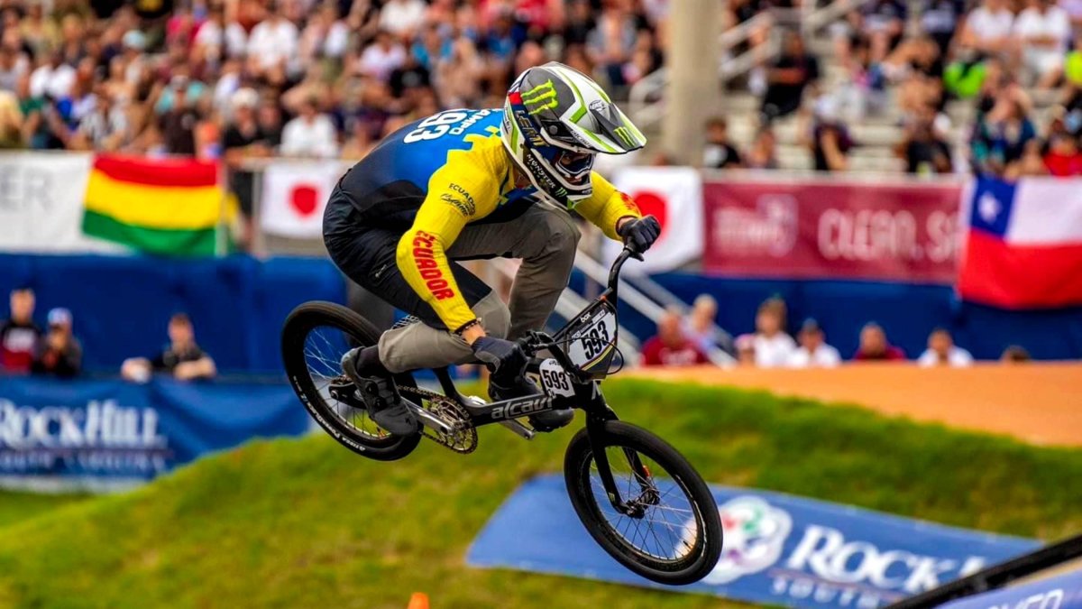 Alfredo Campo se ubicó entre los cinco mejores del Campeonato Mundial de BMX.