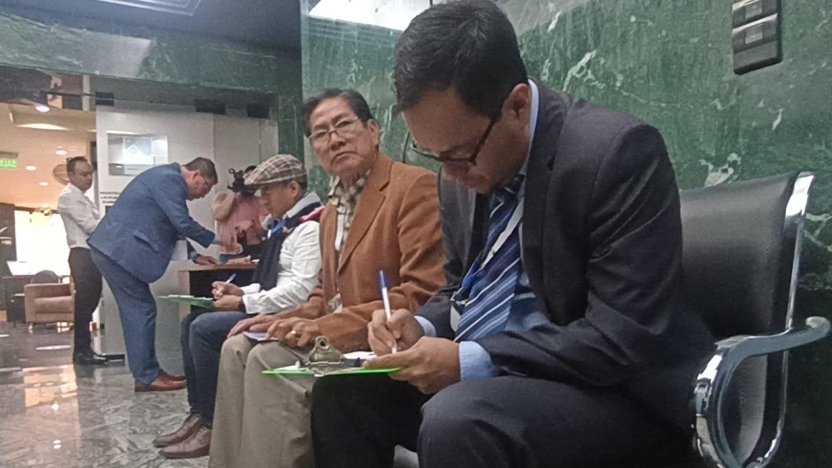 Los postulantes se presentaron este 29 de junio para someterse a una entrevista psicológica.