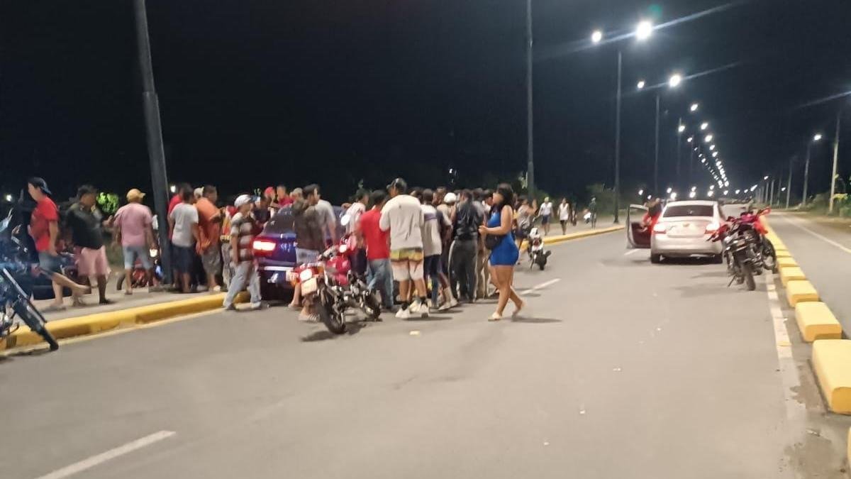 En la avenida del Arrocero, en Samborondón, fueron asesinadas las tres personas.
